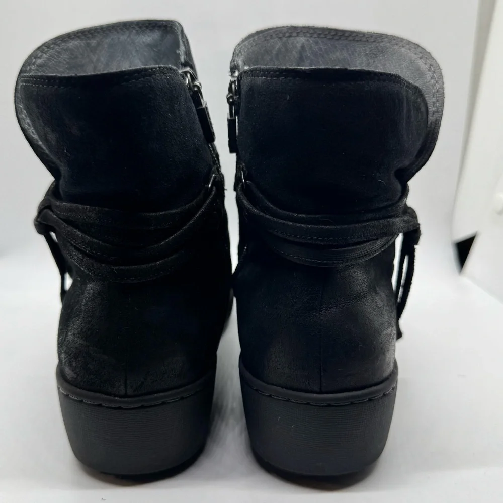 Dansko Black Suede Ankle Boots Evelyn Wedge Heel Side Zip Women's 38 Classic
